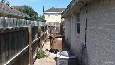 1413 Nassau St in Edinburg, TX - Building Photo - Building Photo