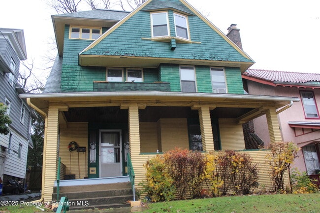 property at 220 Colfax Ave
