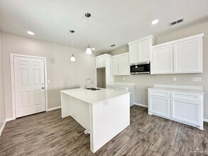 9 Vani Dr in Weslaco, TX - Building Photo - Building Photo