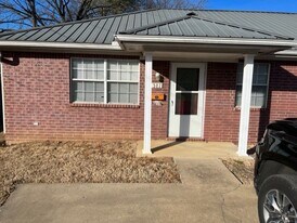 317 E Lucy Ave in Sallisaw, OK - Building Photo