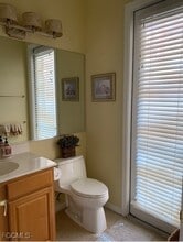 9053 Prosperity Way in Ft. Myers, FL - Foto de edificio - Building Photo