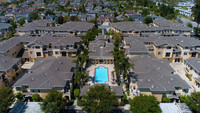 de Tolosa Ranch Apartments in San Luis Obispo, CA - Building Photo - Building Photo