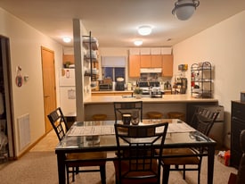 302 S Busey Ave in Urbana, IL - Building Photo