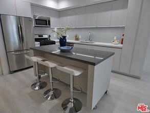 1526 Armacost Ave in Los Angeles, CA - Building Photo - Building Photo