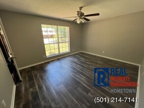 5709 Chaucer Ln in Little Rock, AR - Building Photo - Building Photo