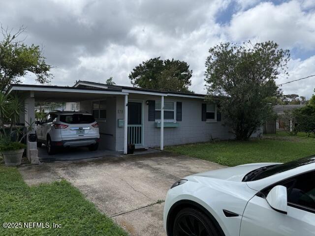 870 Sailfish Dr E in Atlantic Beach, FL - Building Photo