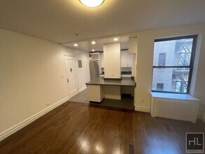 WEST 12 STREET in New York, NY - Building Photo - Building Photo