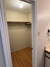 2621 Gwendolyn Ln in Austin, TX - Building Photo - Building Photo