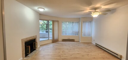 7480 Gilbert Rd in Richmond, BC - Building Photo - Building Photo