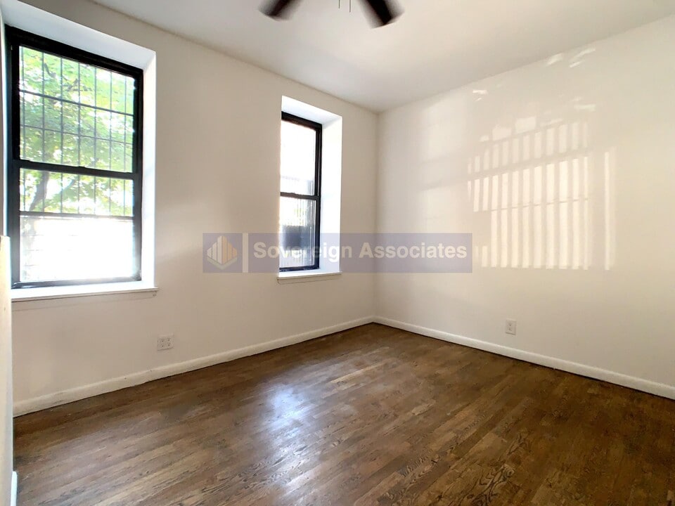 186 Claremont Ave in New York, NY - Building Photo