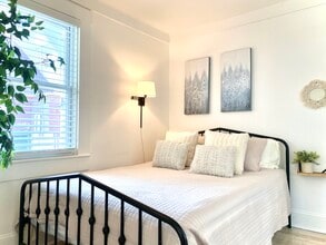 4 Webster St in Newport, RI - Building Photo - Building Photo