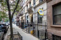 309 E 93rd St in New York, NY - Foto de edificio - Building Photo