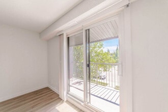 King's Alley in Calgary, AB - Building Photo - Building Photo