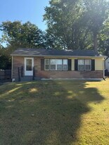 4026 Belfore Dr in St. Louis, MO - Building Photo