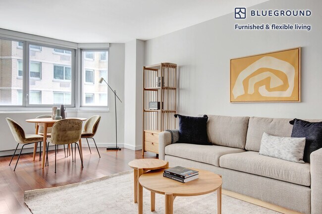 606 1st Ave. in New York, NY - Building Photo - Building Photo