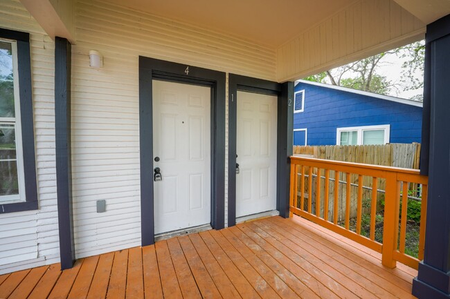 1034 Hammond Ave in San Antonio, TX - Building Photo - Building Photo