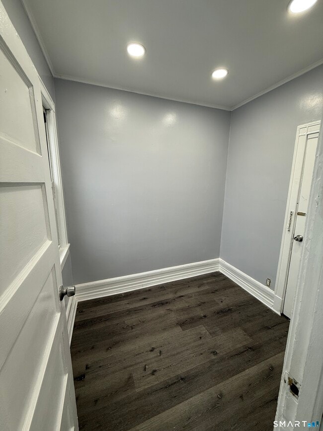 378 Bond St in Bridgeport, CT - Building Photo - Building Photo