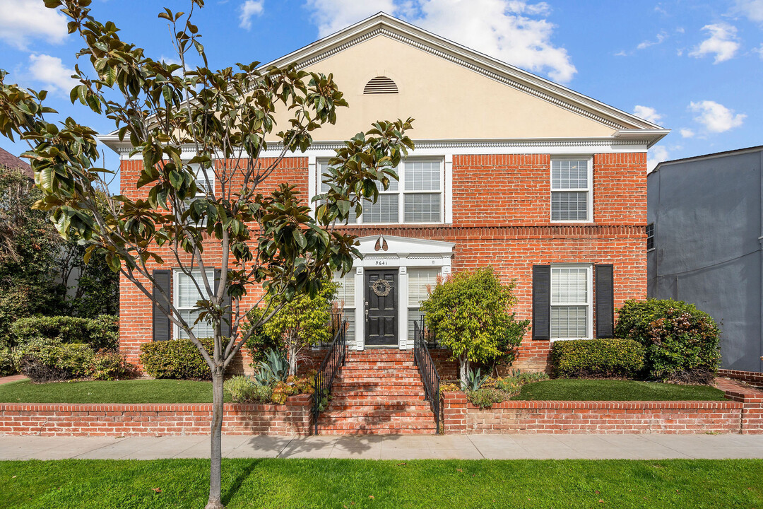9645 W Olympic Blvd in Beverly Hills, CA - Building Photo