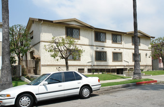 Quinn Manor in Glendale, CA - Foto de edificio - Building Photo