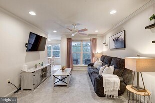 3815 Sunnyfield Ct in Hampstead, MD - Building Photo