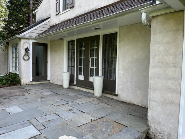 2 River Rd, Unit Apt 2 in Conshohocken, PA - Building Photo - Building Photo