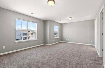 2500 Feathersound Wy in Lexington, KY - Building Photo - Building Photo