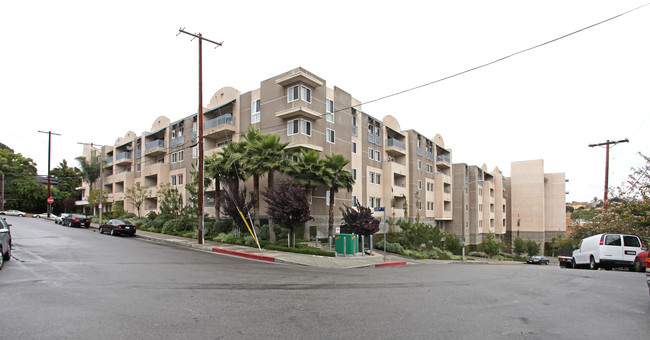 Emerald Terrace in Los Angeles, CA - Building Photo - Building Photo