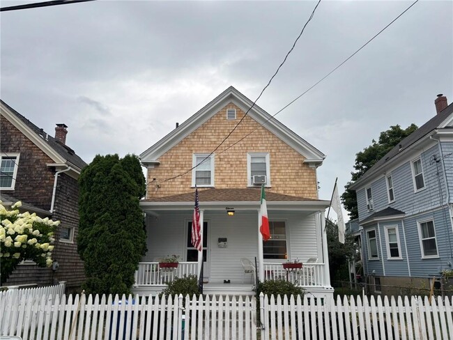 property at 11 Eastnor Rd