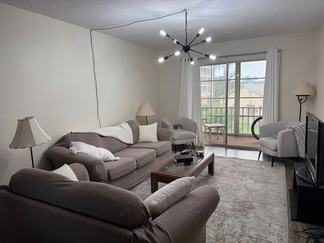 3719 Lake Bayshore Dr in Bradenton, FL - Building Photo - Building Photo