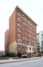 Madison Hall in Washington, DC - Foto de edificio - Building Photo