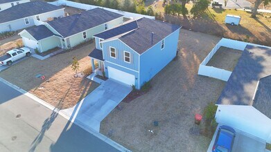 3656 NE 30th Ter in Ocala, FL - Foto de edificio - Building Photo