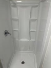 124 Conway St, Unit Second Floor Apt 2 in Greenfield, MA - Building Photo - Building Photo