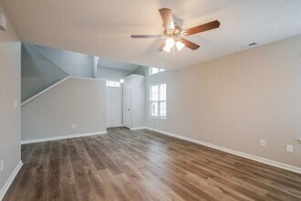 15341 Ten Point Dr in Noblesville, IN - Building Photo - Building Photo