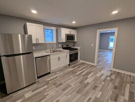 19 Main St in Ballston Lake, NY - Building Photo