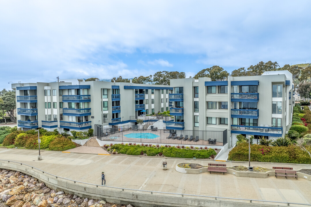 350 Paseo De Playa in Ventura, CA - Building Photo