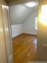 32 Healey St in Cambridge, MA - Foto de edificio - Building Photo