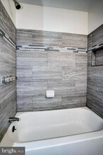 319 Burns St SE in Washington, DC - Foto de edificio - Building Photo