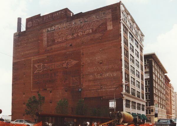 1709 Washington Ave, Unit 703 in St. Louis, MO - Building Photo - Building Photo