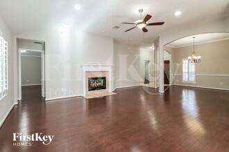 27 S Misty Canyon Pl in Conroe, TX - Building Photo - Building Photo