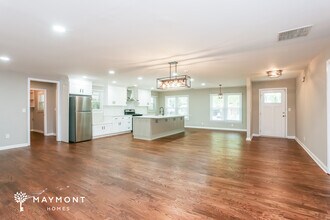 1730 Timothy Dr SW in Atlanta, GA - Building Photo - Building Photo