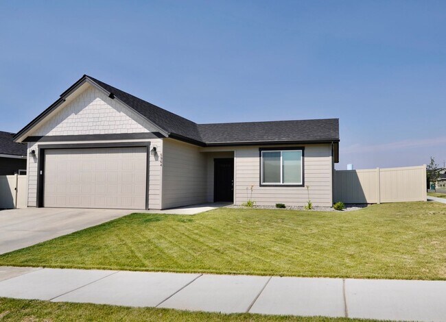 property at 5964 Gumwood Cir