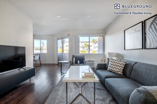 311 S Doheny Dr, Unit SI FL3-ID379 in Los Angeles, CA - Building Photo