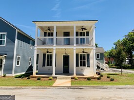 713 Jefferson St in Lagrange, GA - Building Photo
