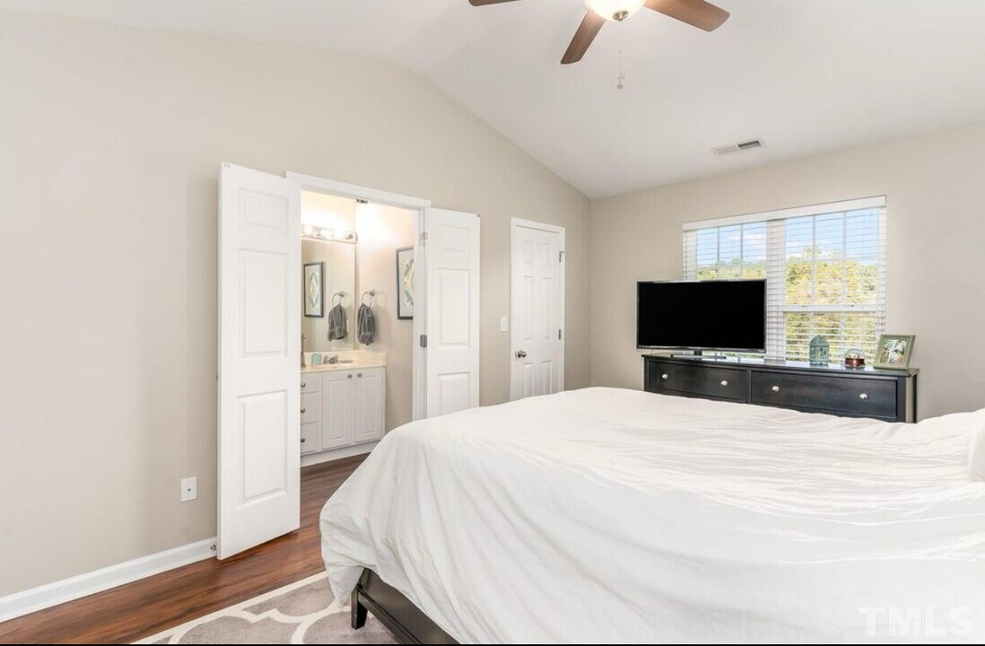 5924 Osprey Cove Dr in Raleigh, NC - Building Photo