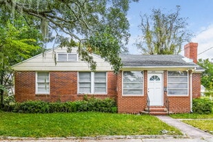 255 W 66th St in Jacksonville, FL - Building Photo