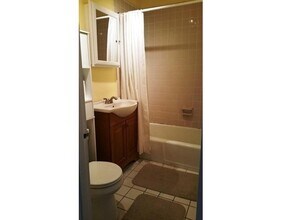 42 Shrewsbury Green Dr-Unit -L in Shrewsbury, MA - Building Photo - Building Photo