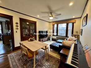 9 Fairfield St, Unit 2R in Cambridge, MA - Building Photo - Building Photo
