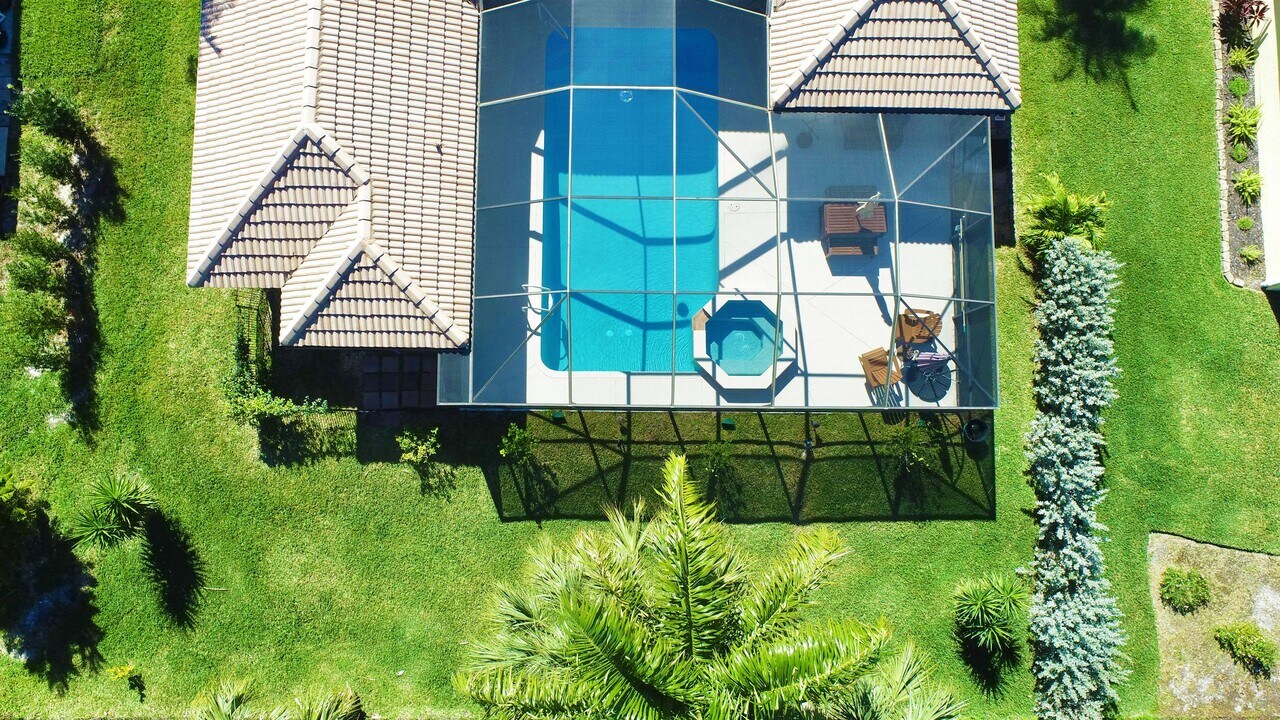 269 Sawgrass Ct in Naples, FL - Building Photo