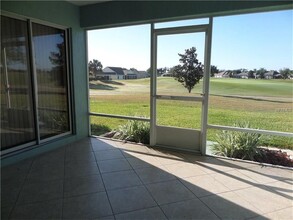 2322 Callaway Dr, Unit 1079 in the Villages, FL - Foto de edificio - Building Photo