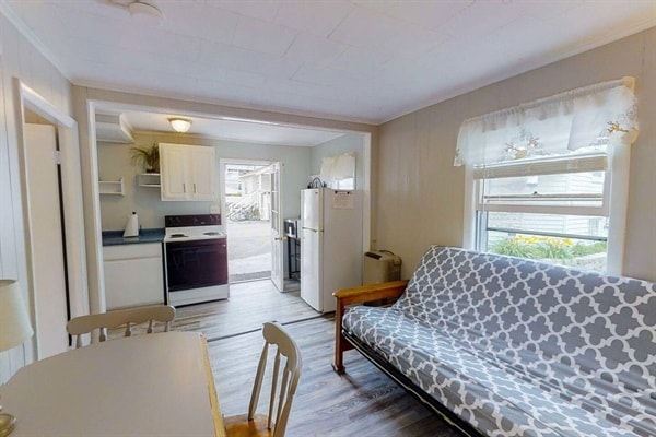 property at 40 E Grand Ave